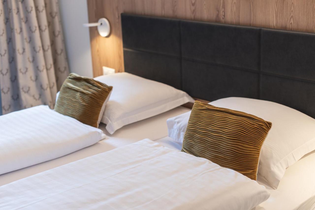 Central & Elegant Apartments,Partially With Fireplace, By Zermatt Rental Exterior photo