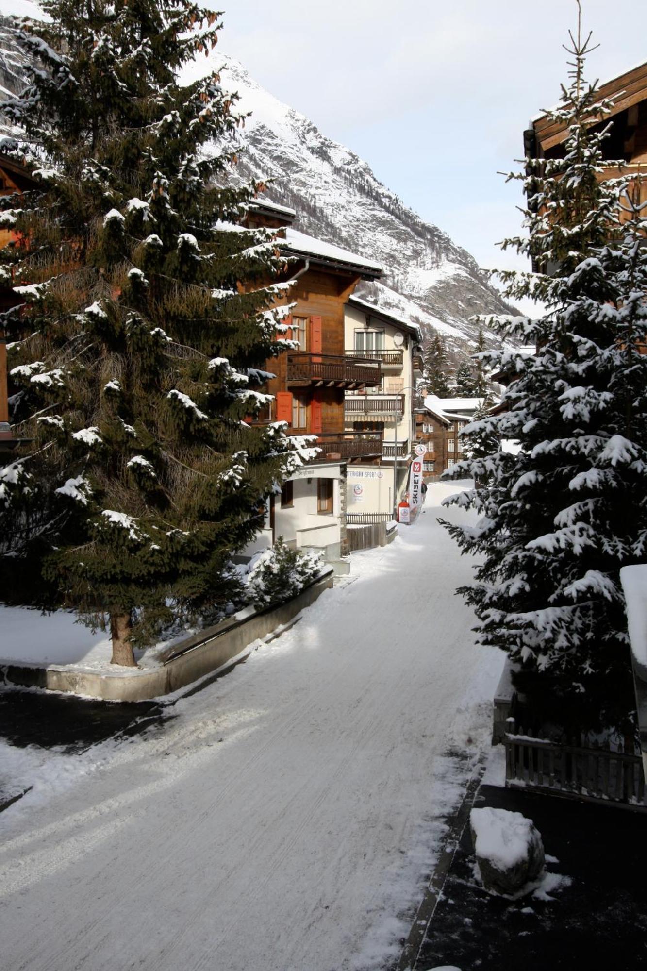 Central & Elegant Apartments,Partially With Fireplace, By Zermatt Rental Exterior photo